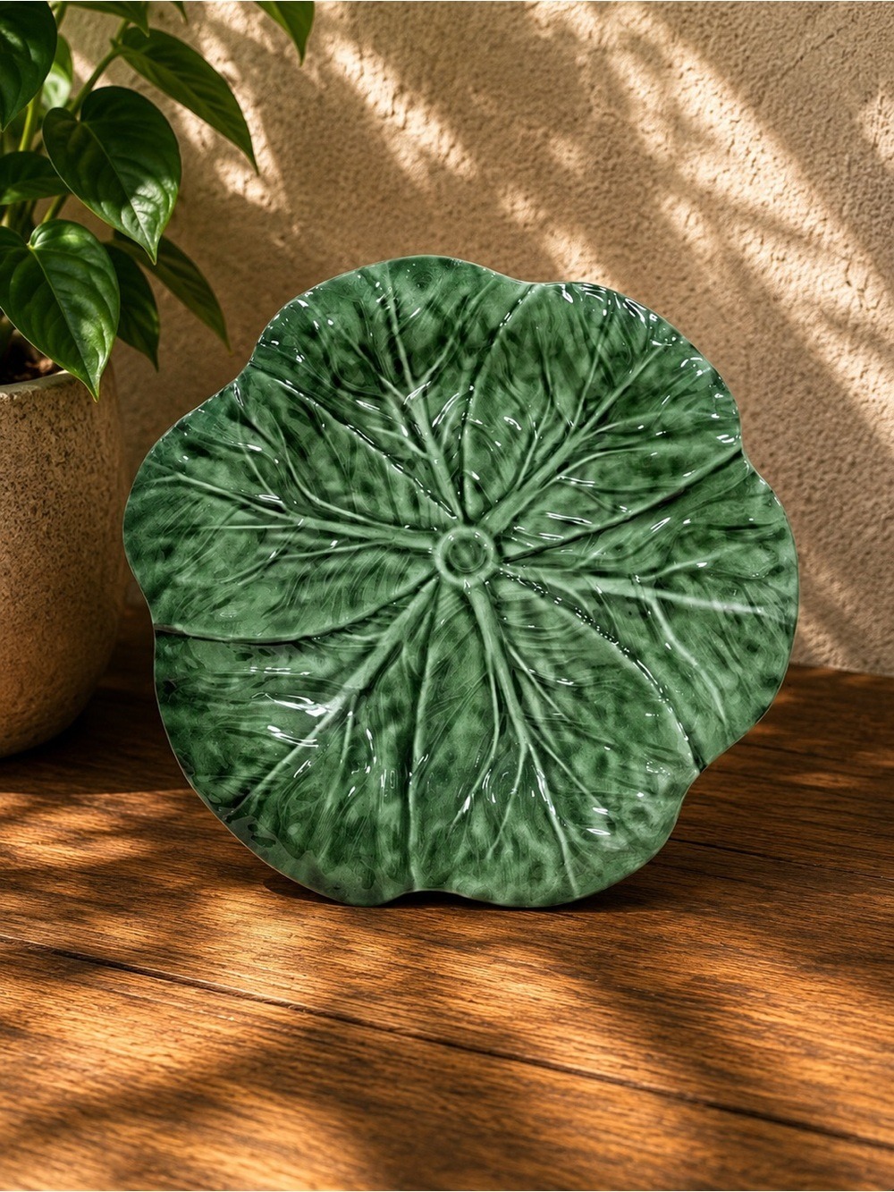 🌱 Well Dressed Home Large Botanical Bright Green Leaf Platter Charger Plate 18in